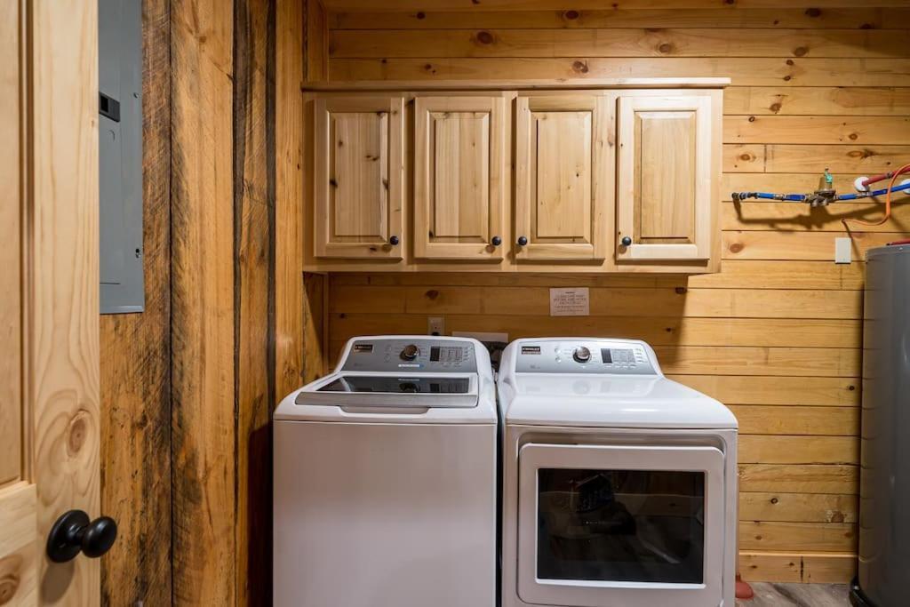 The Llaguna Lodge - New Cabin, Sleeps 10, Fire Pit, Hot Tub, In Blue Ridge , Ga Zewnętrze zdjęcie