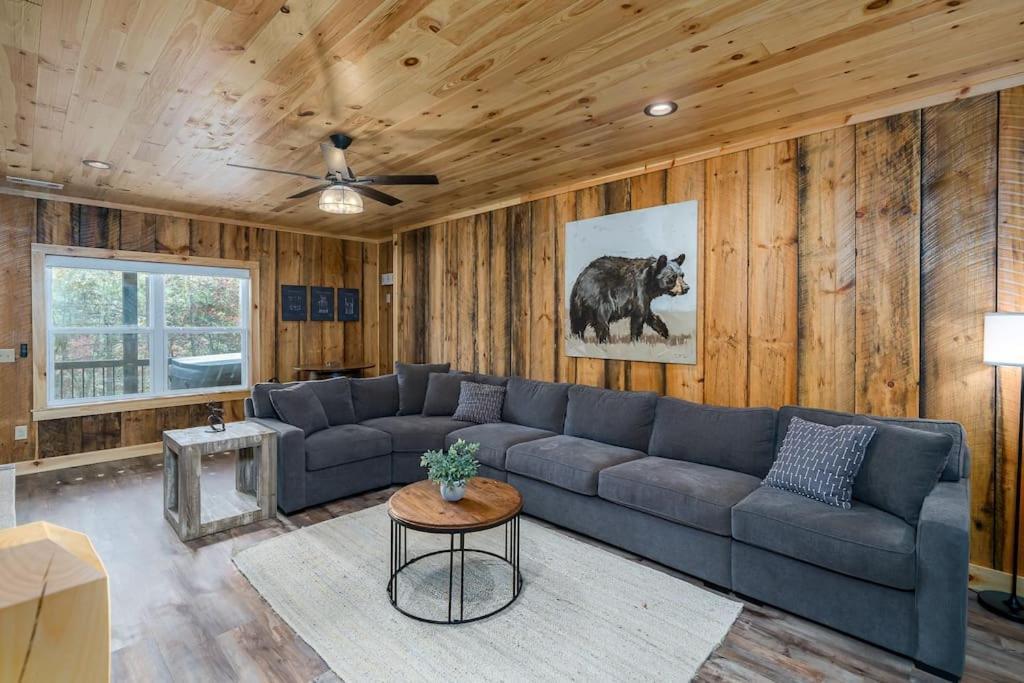The Llaguna Lodge - New Cabin, Sleeps 10, Fire Pit, Hot Tub, In Blue Ridge , Ga Zewnętrze zdjęcie
